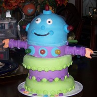 Robot Cake Robot Cake - idea taken from the Witon Cake Decorating 2009 year book