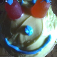 Crazy Kid Cupcakes I made a batch of these silly faced cupcakes for a friend of mines little sisters birthday... whats awesome about them is they have gumdrop...