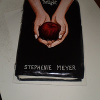 Twilight Birthday Cake I made this cake last year (May '09) for a co-worker's daughter. It ismarshamallow fondant covered white cake with hand painted...