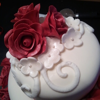 Red Rose Wedding Cake 