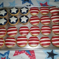 Fourth Of July Stars & Stripes I told my friend I'd bring pound cake to the cookout....just didn't specify which form. Came up with this last minute, thus the...