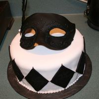 Black And White Harlequin Mask Cake CC playing up so description in comments below...