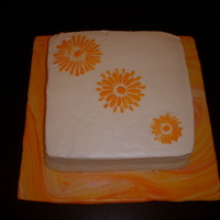 Sunbursts This is all buttercream. I used a stencil to make the "sunbursts" . The board is mmf. tfl.