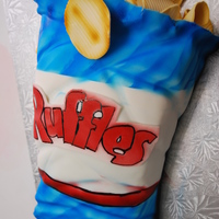 Ruffles Chip Bag This was from my airbrush class with Janet Brown at MInette Rushings Custom cakes in Savannah,Ga