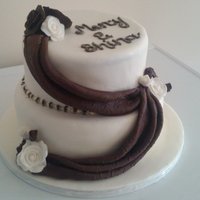2 Tier Wedding Cake 