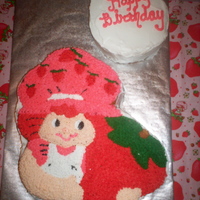 Strawberry Shortcake Birthday Cake I used the Wilton cake pan for this cake and just star tipped the design in royal icing.
