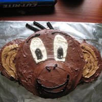 Monkey Cake I made this cake for a 2nd cousin's 2nd birthday.... LOL It's a chocolate cake with a cream cheese filling. The nose was...