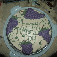 Grapes Mothers Day This was yellow cake with Nutella filling. Supposed to be a subtle reference to my moms love of wine ;)