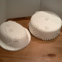 Winter White Some of my sparkly winter white christmas cakes.