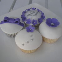 21St Cupcakes Very similar to one of my last posts, but different colour.