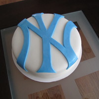 Yankees Logo Marshmallow Fondant and double chocolate cake.