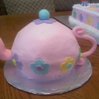 Tea Pot This was my first attempt at making a tea pot cake out of the sports ball pan.