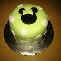 Mini Minnie Mouse Cake This is the mini cake I made to go with the purple and white minnie mouse cake i made for my godaughter. Thanks for looking!