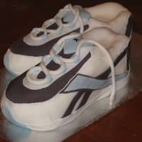 Sneaker Cake 