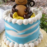 Smash Cake For Momma's Little Monkey! Fondant monkey and bananas, b/c and fondant stripes.