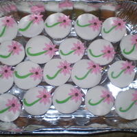 Pink Flower Cupcakes 