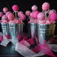 Cake Pops!!! (0: I made these cake pops for a wedding shower. (0: