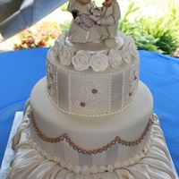 Jeweled Wedding Cake 