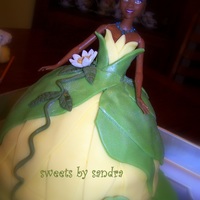 Princess A Princess Tiana cake with the Frog.