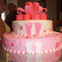 Tiny Feet Baby shower cake, I got this idea from another CC member, but who it was? This was my first time tryin to make a fondany loopy bow. . ....
