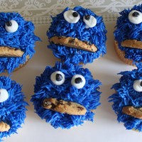 Cookie Monster Cupcakes 
