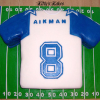 Cowboys Jersey I'm a HUGE Eagles fan so this was a tough cake to do lol but it turned out to be one of my favs.