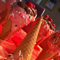 Ice Cream Cone Cake Pops Cake pops in cones