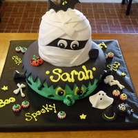 Happy Birthday Sarah! A halloween themed Birthday Cake.