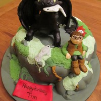 Toothless From How To Train Your Dragon Loved making this cake...inspired by the fabulously talented Rouvlee on Flickr website. Made this for a little boy turning 5...so I made a...