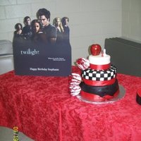 Twilight Saga Sweet 16 My sister's sweet 16 cake. A piece from all the book covers. All fondant.