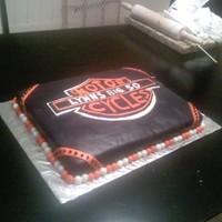Harley Cake This was for my moms bday, she loves Harleys