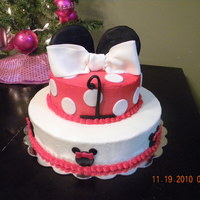 Minnie Mouse Buttercream Buttercream with fondant decorations. Ears are RCT