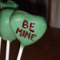 Valentine's Cake Pops 