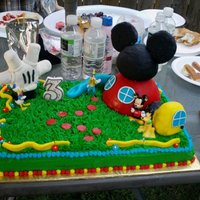Mickey Mouse Clubhouse Cake 