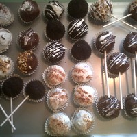 Cake Balls/cake Pops All cake balls are double choc. cake. left hand side are mint choc dipped in white and dark choc bottom 3 rolled in oreo. middle top choc...
