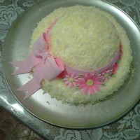 Yellow Hat My first fondant bow!