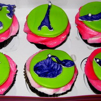 Paris Cuppys French Vanilla and Devils food Cuppy Cakes with Butter-cream Icing ! I airbrushed the hot pink icing on to give it an uneven look ! Then I...