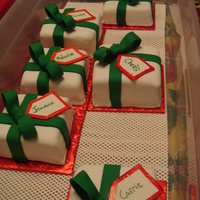 Merry Christmas To All! Christmas time at work is usually easy to come up with a cake. I thought, how cool would it be to give everyone their own "present&...