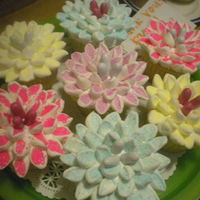 Cuppie Bouquet Marshmellow flowers on vanilla cuppies.
