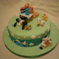 Farm Cake farm cake with animals pigs and sheep having a pick nic