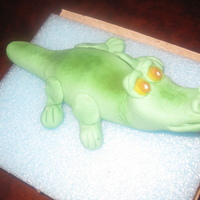 Crocodile made of gum paste