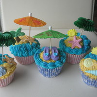 Pool Party Cupcakes 