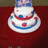 Josh's Groom's Cake I am a 15 year old who just recently started decorating and designing cakes.