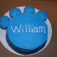 Dscf0433.jpg One of the individual cakes to go with Blues Clues Cake!