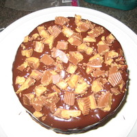 Reeses Peanut Butter Cup Cake Reeses Peanut Butter Cup cake with choc/peanut butter ganache and chunks of reeses! Yum!! 2nd time using ganache and was super happy that...