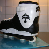 Razor Rollercake Made this cake for my boyfriend and his skater friends. They were very happy ;-)