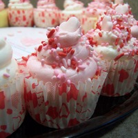 Angel Food Cupcakes For Valentine's Day 