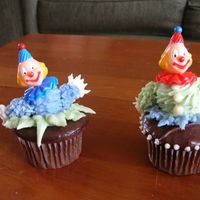 Clowns Popping Out A good friend and I did these yesterday during our decorating binge. We had a blast! She suggested using small pretzel sticks to support...