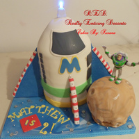 Buzz Light Year Spaceship Cake I made this spaceship for our little cousin Matthew's 2nd birthday! this was so fun and surprisingly soo easy to make! Thanks for...