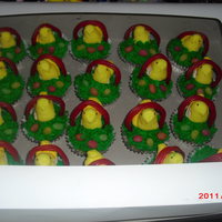 Little Easter Baskets These are some cupcakes I made for my little cousins Easter party at school